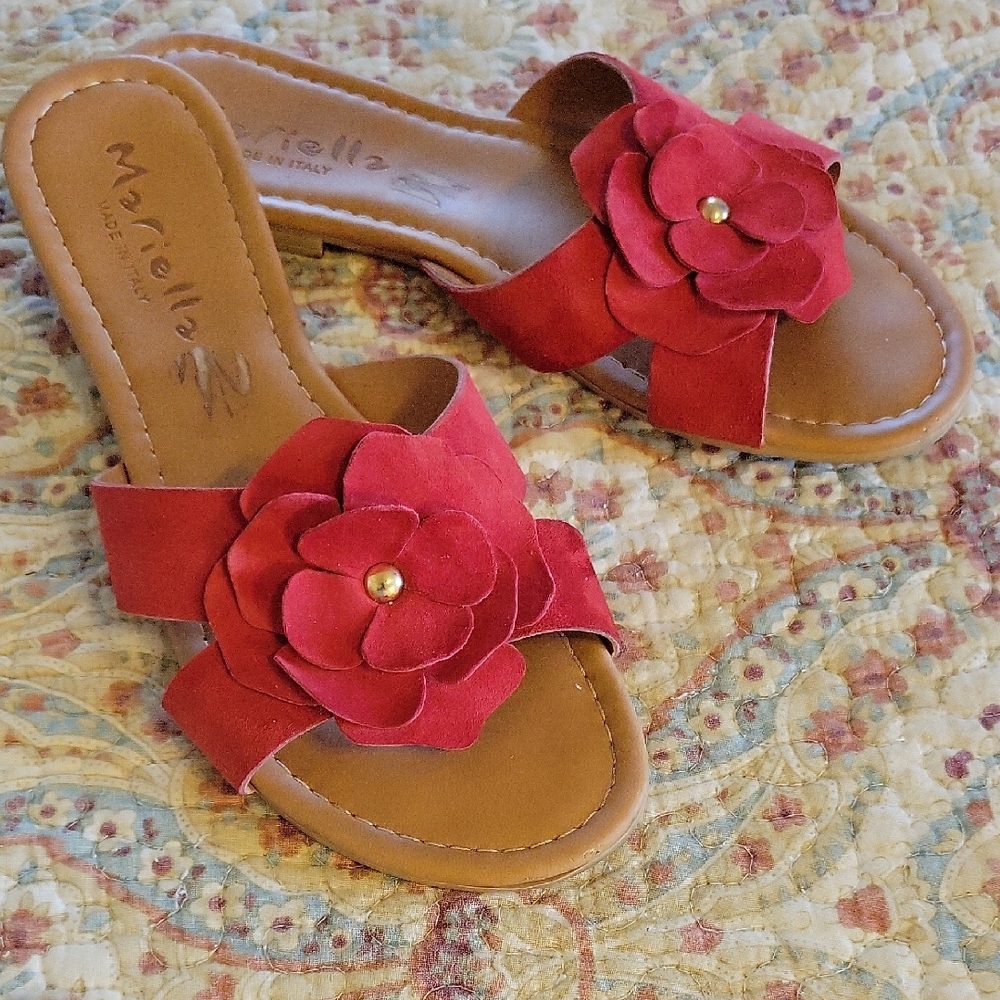 MARIELLA Red Sandals with Floral Embellishment